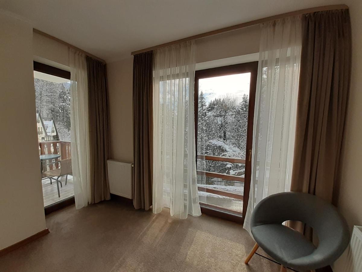 Hotel Lanobila à Sinaia Extérieur photo